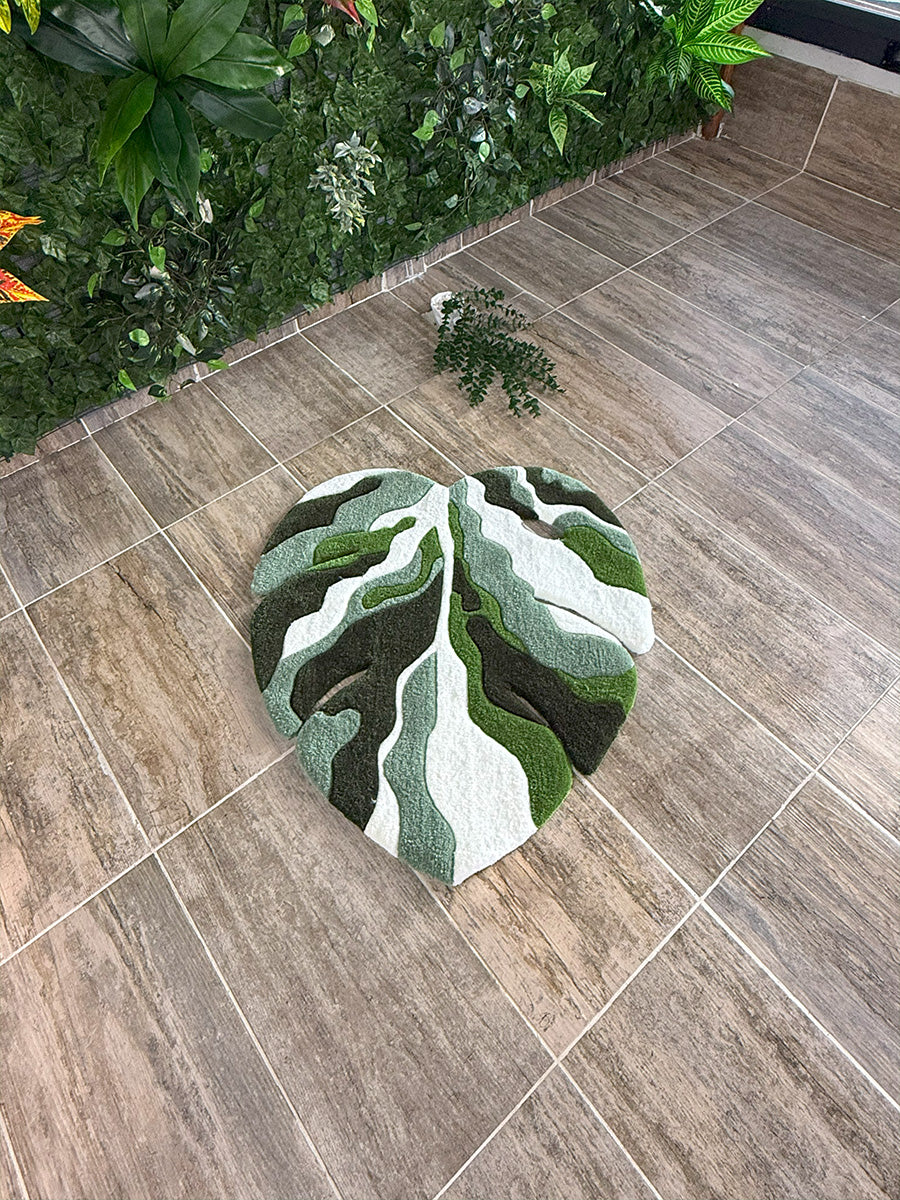 Green Abstract Monstera Leaf Handmade Tufted Rug & Wall Art