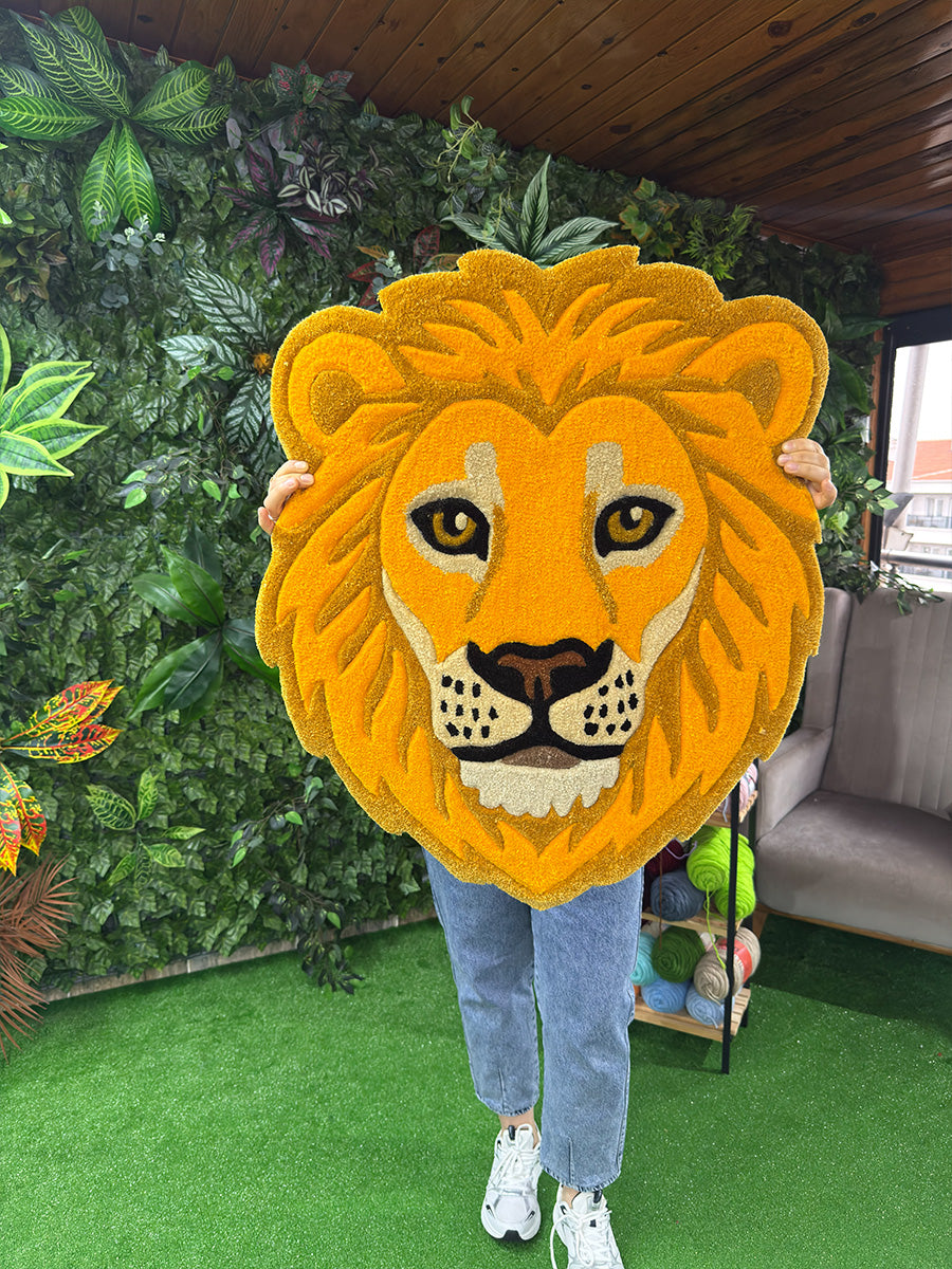 Regulus Majestic Lion Handmade Tufted Rug & Wall Art